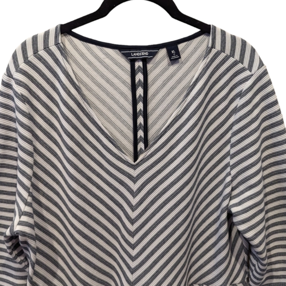 Lands' End Grey & White Diagonal Stripe Chevron Heavyweight Plus Size Dress (18) - Picture 4 of 6